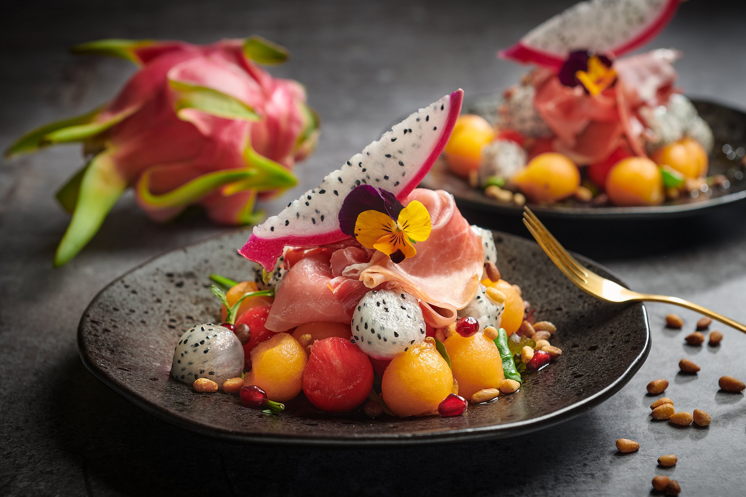 Drakenfruit - Drakenfruitsalade met meloen en rauwe ham 2